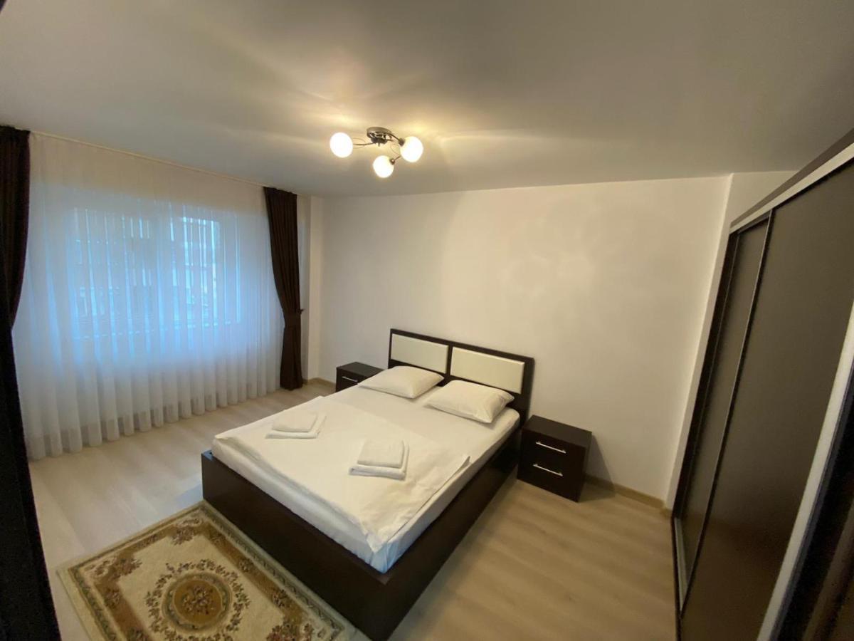 Apartament Stefan Apartment Орадеа Екстериор снимка